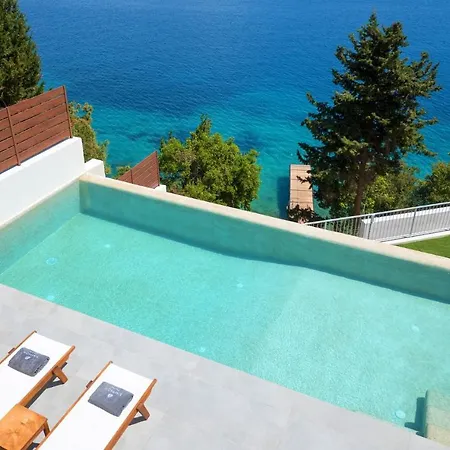 Melia Никиана